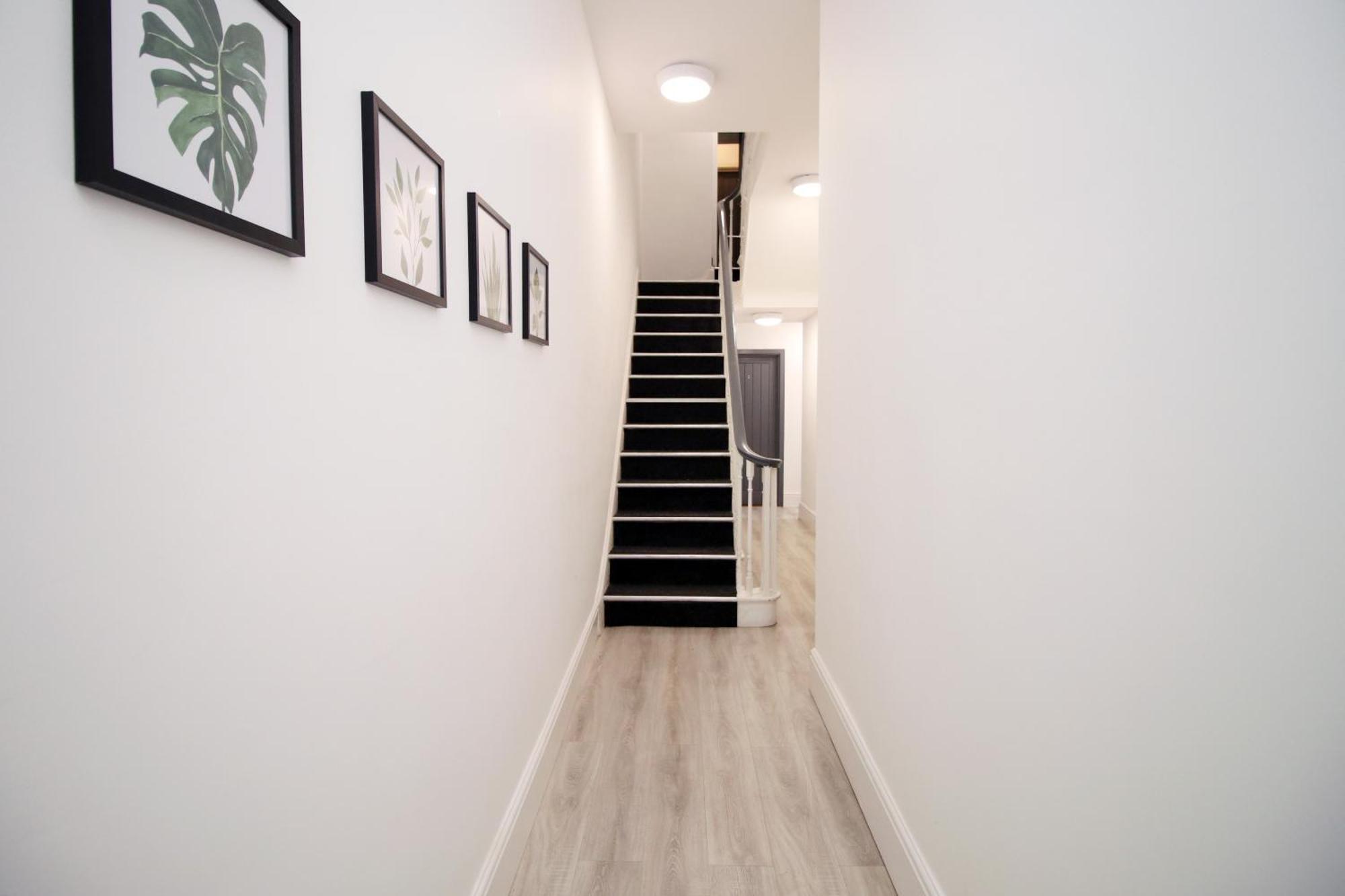 Fully Equipped Kitchen, Parking, City Centre 스완지 외부 사진
