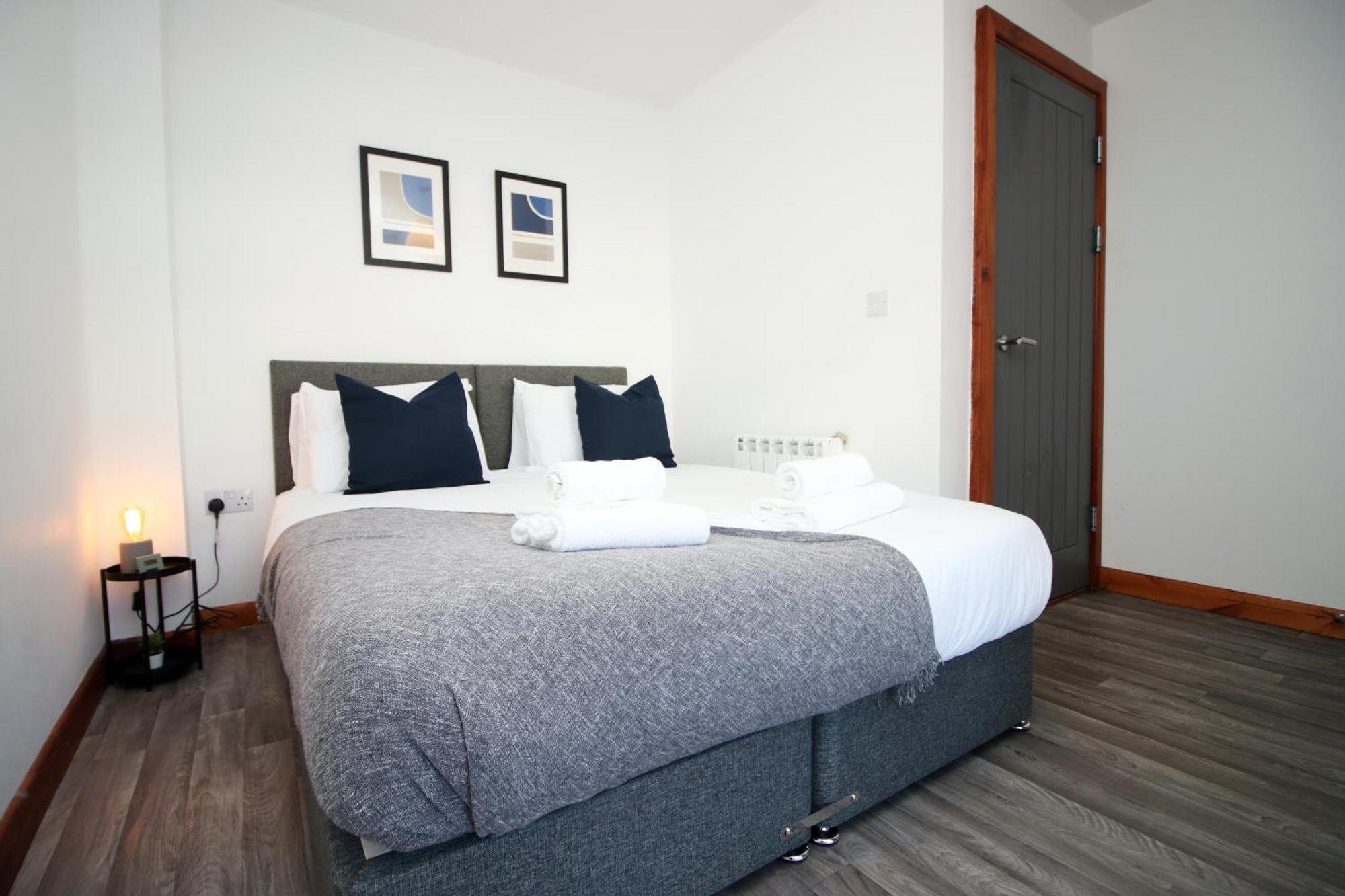 Fully Equipped Kitchen, Parking, City Centre 스완지 외부 사진