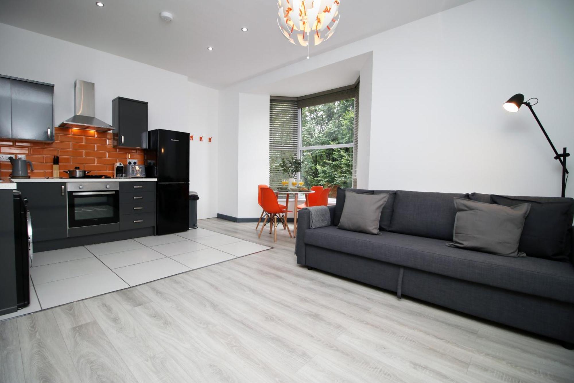 Fully Equipped Kitchen, Parking, City Centre 스완지 외부 사진