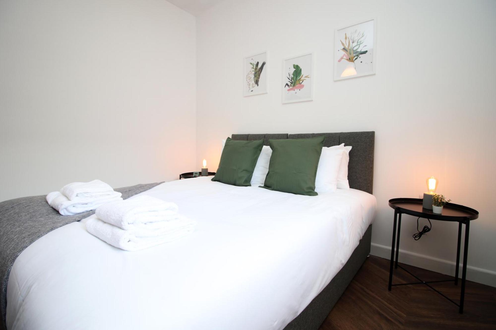 Fully Equipped Kitchen, Parking, City Centre 스완지 외부 사진