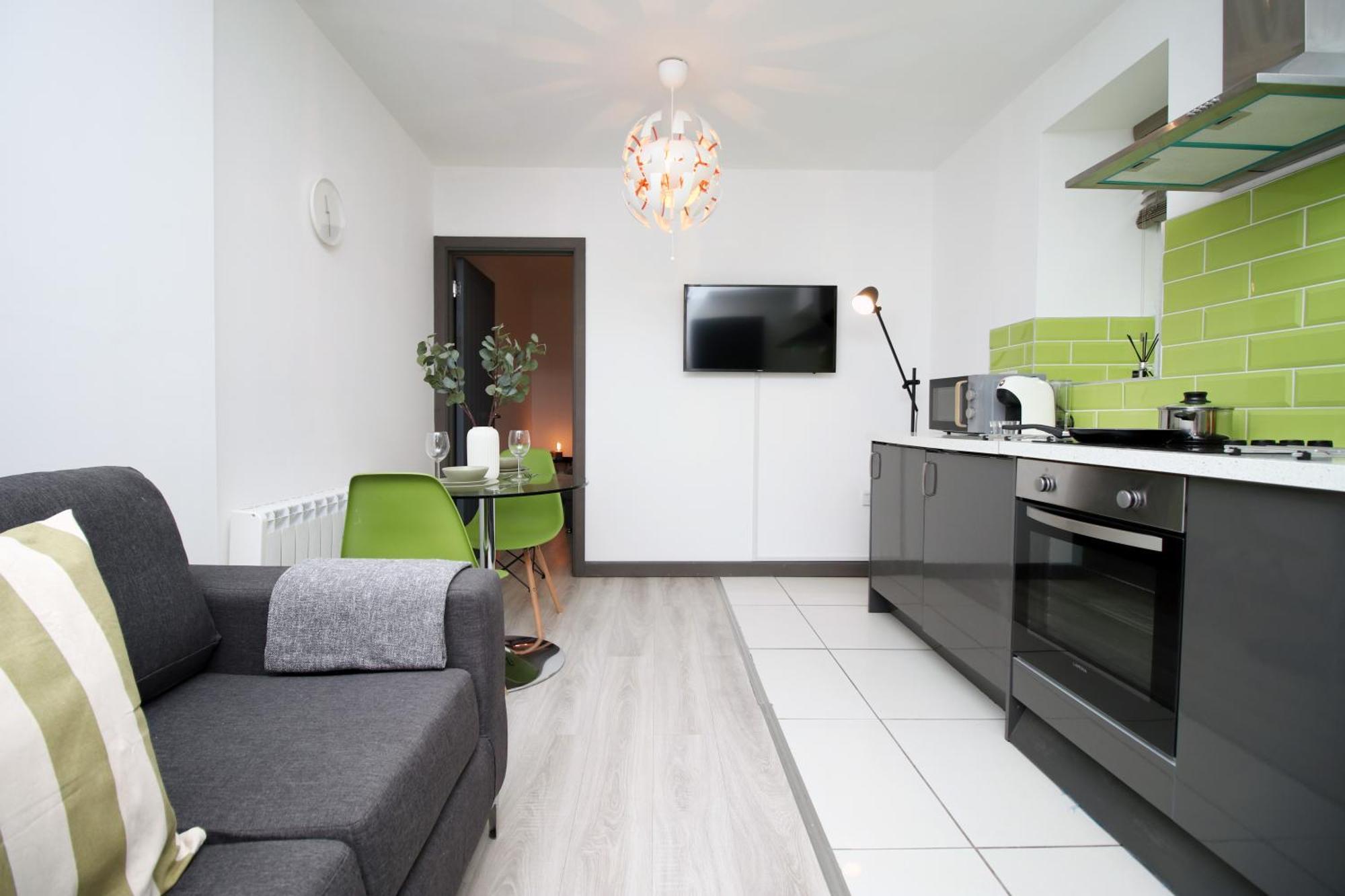 Fully Equipped Kitchen, Parking, City Centre 스완지 외부 사진