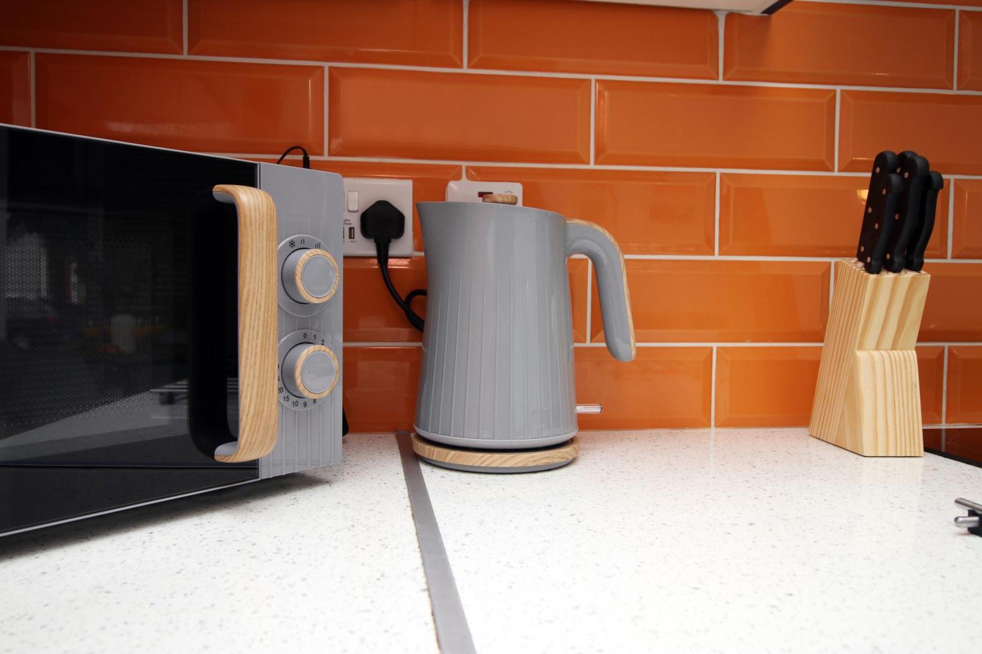 Fully Equipped Kitchen, Parking, City Centre 스완지 외부 사진